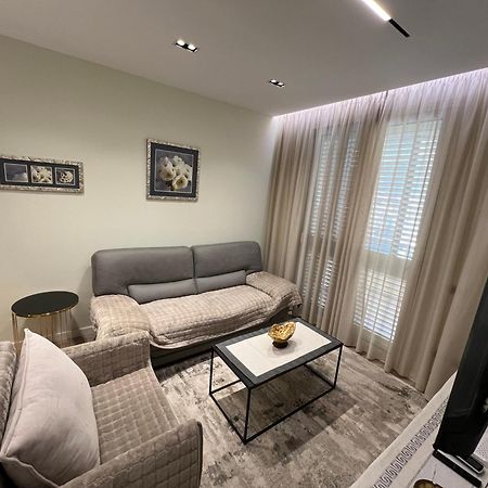 Center View Luxury Apartment Tirana Zewnętrze zdjęcie