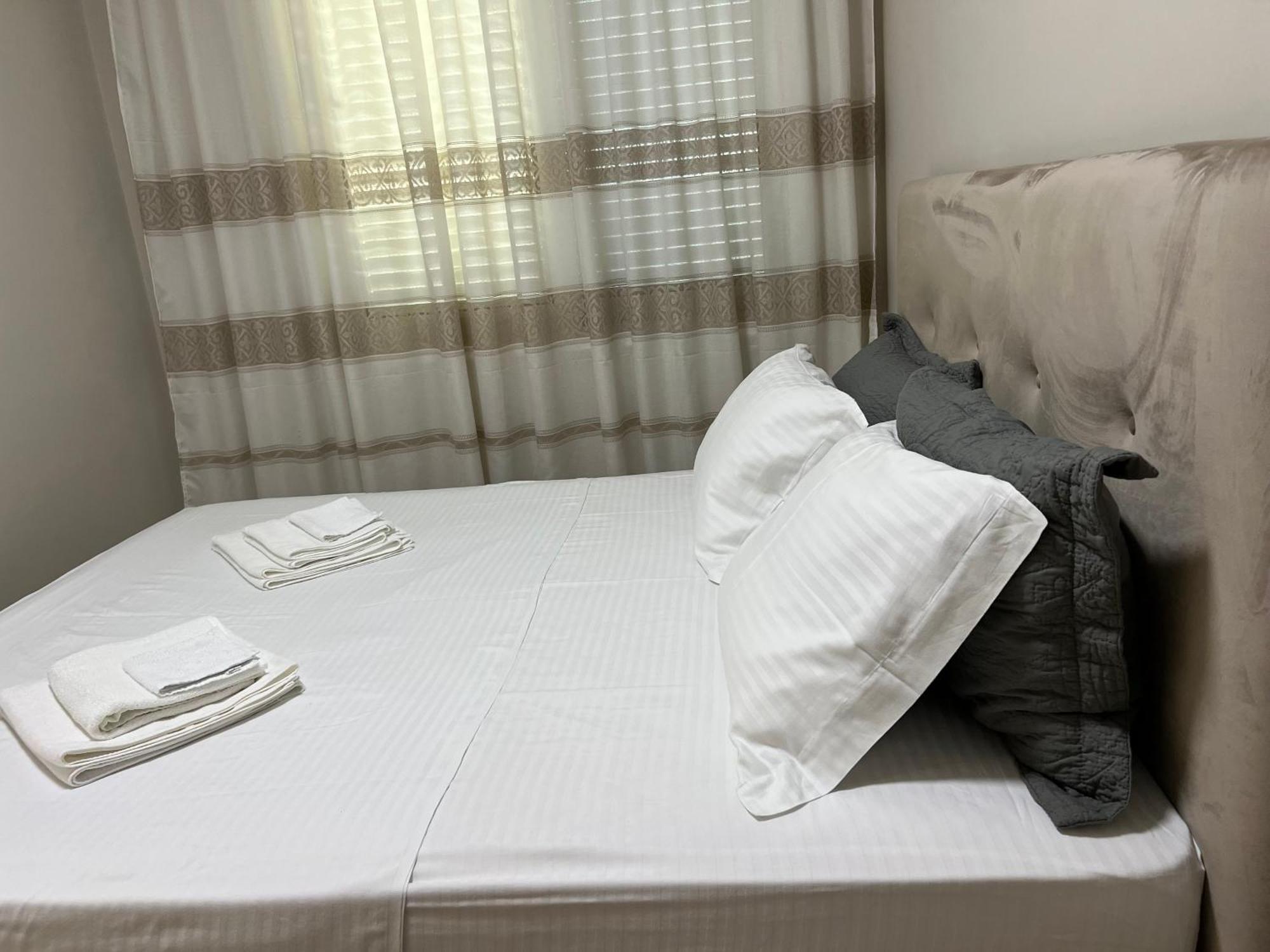 Center View Luxury Apartment Tirana Zewnętrze zdjęcie