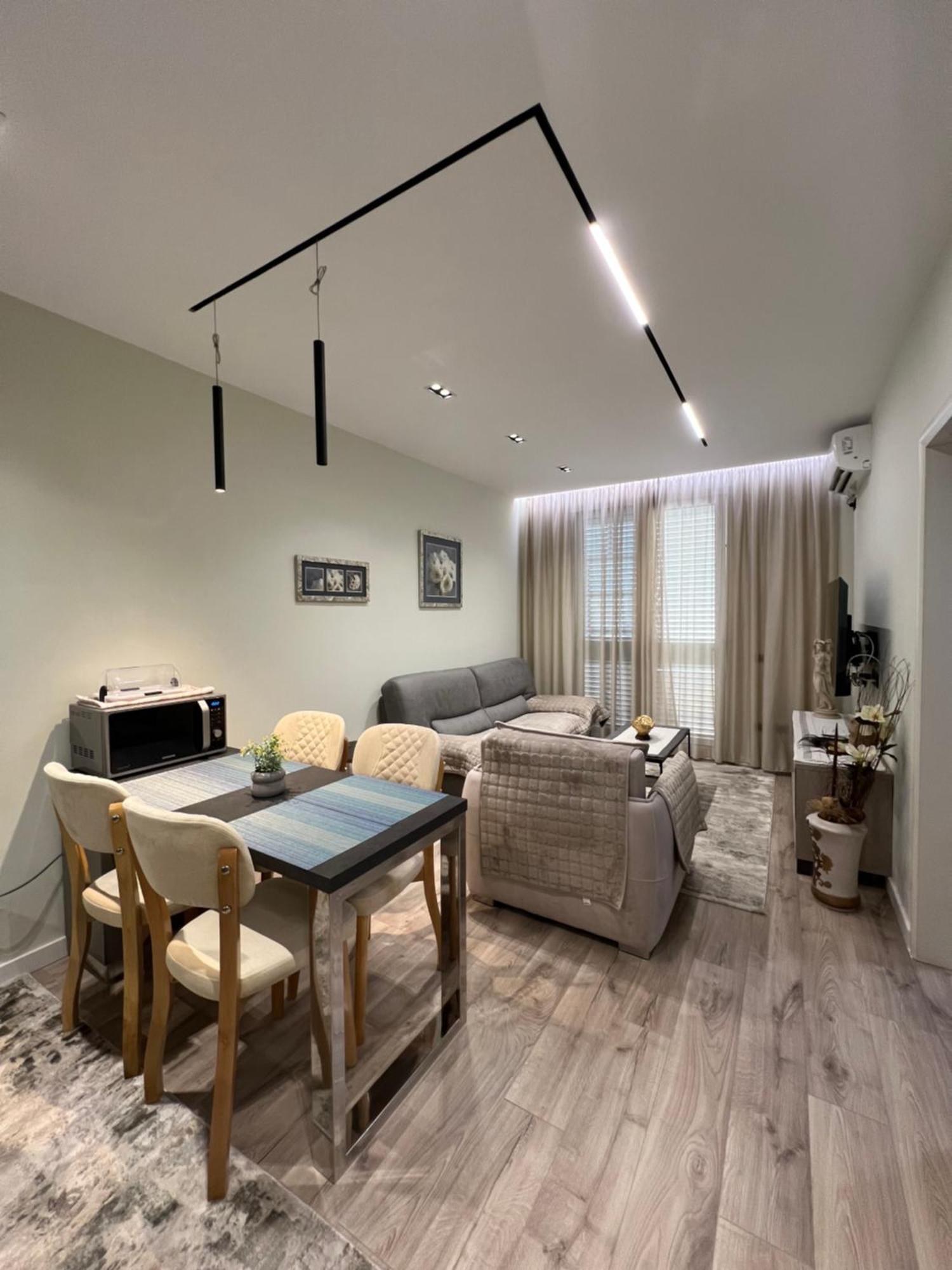 Center View Luxury Apartment Tirana Zewnętrze zdjęcie