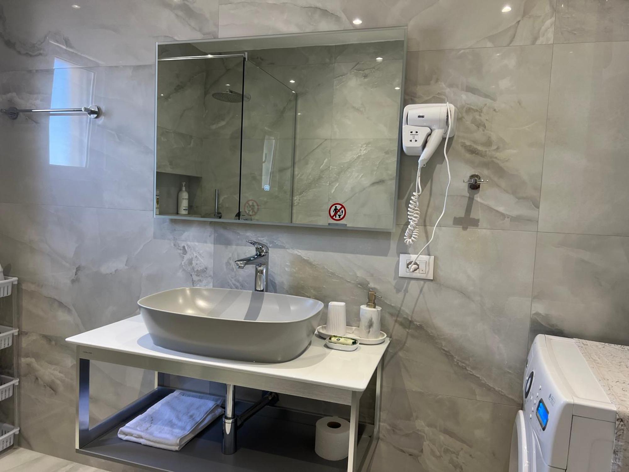 Center View Luxury Apartment Tirana Zewnętrze zdjęcie